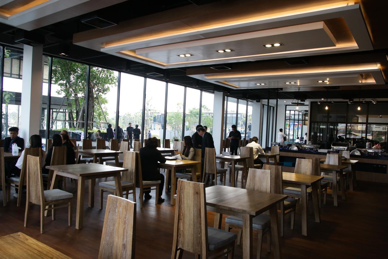旁特拉维罗酒店 亚兰 外观 照片